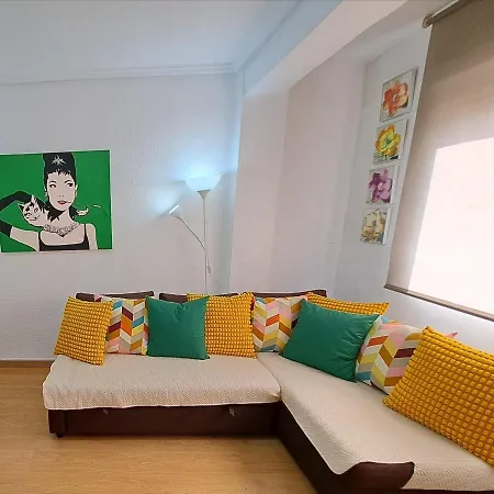 Apartament Centrico En Proximo Parada De Metro Angel Guimera Walencja