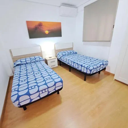 Centrico En Proximo Parada De Metro Angel Guimera Apartament Walencja