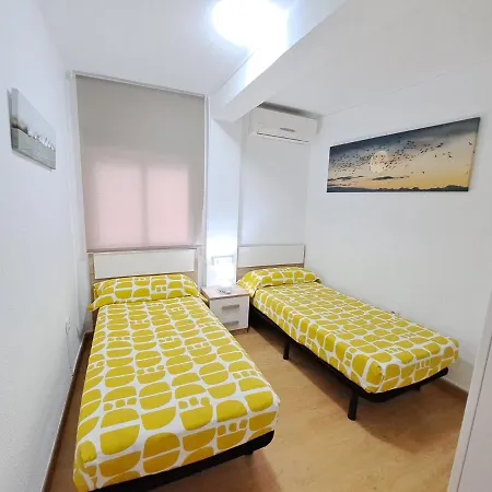 Centrico En Proximo Parada De Metro Angel Guimera Apartman Valencia